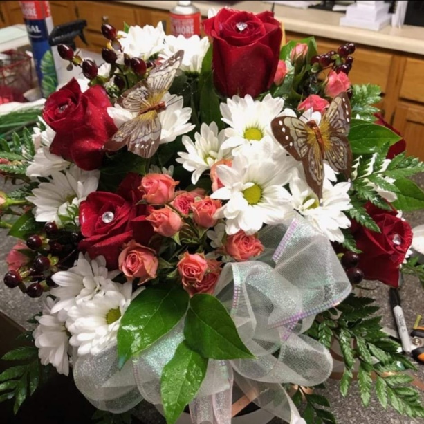 Diamond and Rose Mix Bouquet