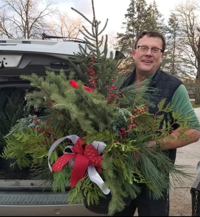 Designer's Choice Holiday Porch Pot