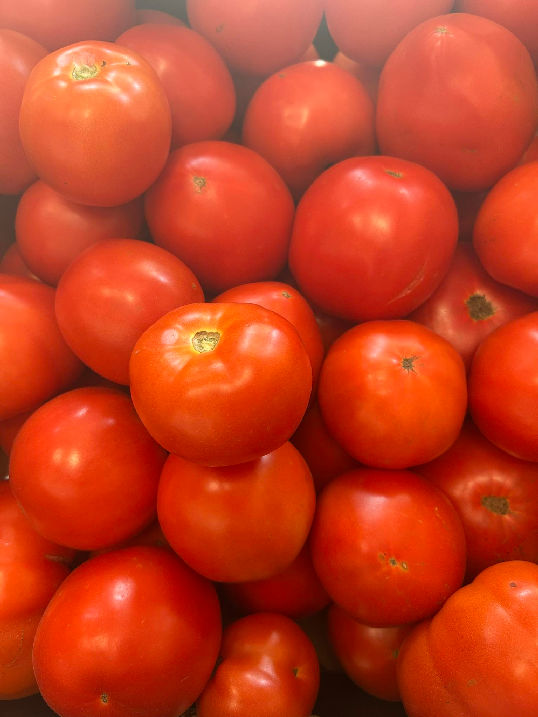 fresh-tomatos-for-sale-2